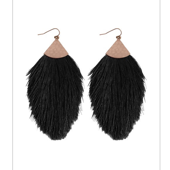 Jewelry - Sale! Black Tassel Drop Earrings